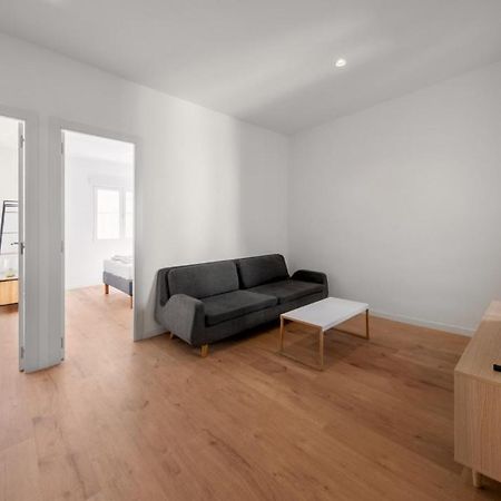 2 Bedrooms 1 Bathroom Furnished - Delicias - Bright - Mintystay Мадрид Екстериор снимка