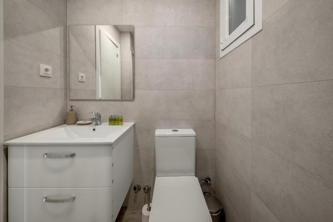 2 Bedrooms 1 Bathroom Furnished - Delicias - Bright - Mintystay Мадрид Екстериор снимка